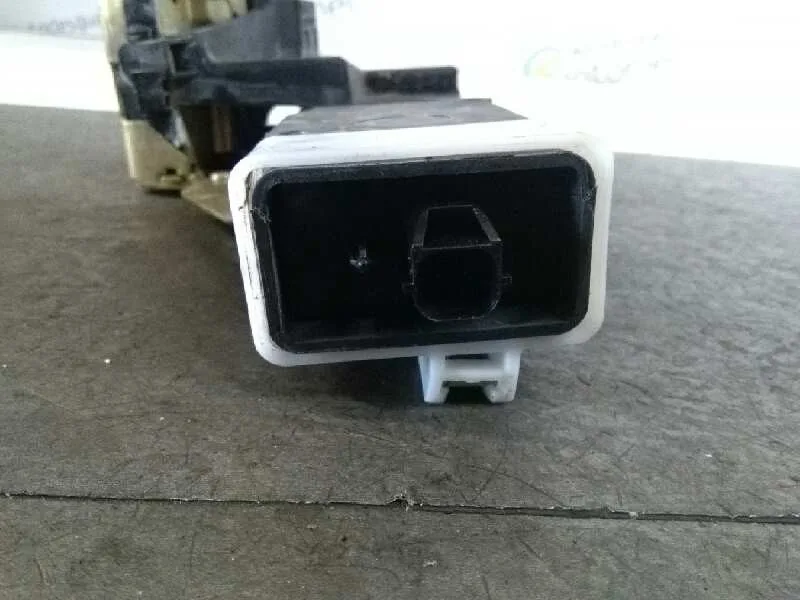 Cerradura Puerta Trasera Derecha para Mitsubishi Space Star (Dg0)