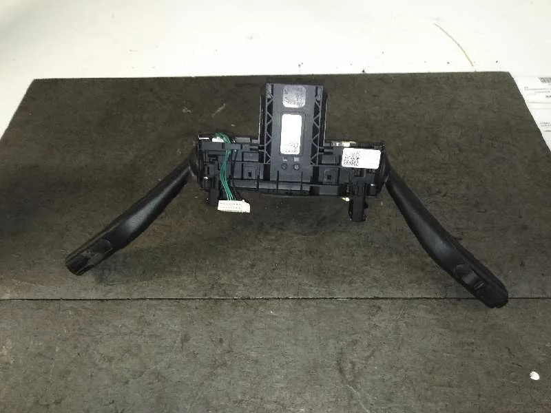 Mando Multifuncion para Volkswagen Golf Vi (5K1)