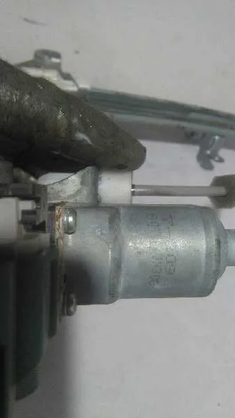 Elevalunas Delantero Derecho para Nissan Juke (F15)