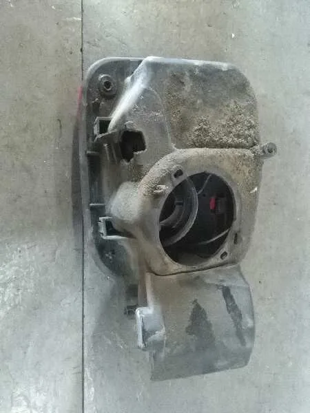 Tapa Exterior Combustible para Renault Clio Iii