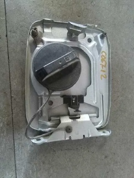 Tapa Exterior Combustible para Nissan Primera Berlina (P12)