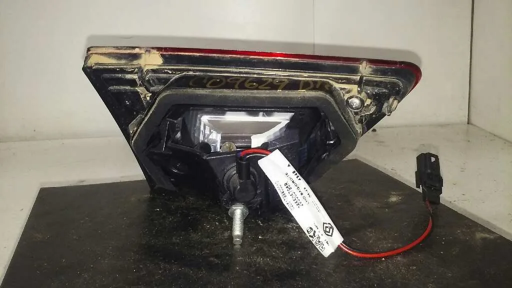Piloto Trasero Derecho Interior para Renault Clio Iv