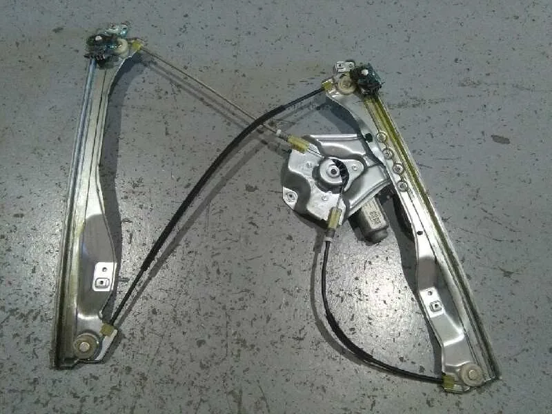 Elevalunas Delantero Derecho para Renault Clio Iii