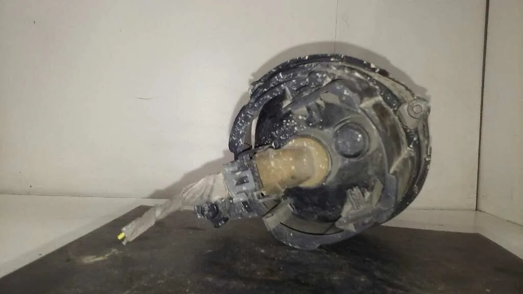 Faro Antiniebla Izquierdo para Ssangyong Actyon