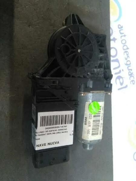 Motor Elevalunas Delantero Derecho para Volkswagen Passat Berlina (3B2)