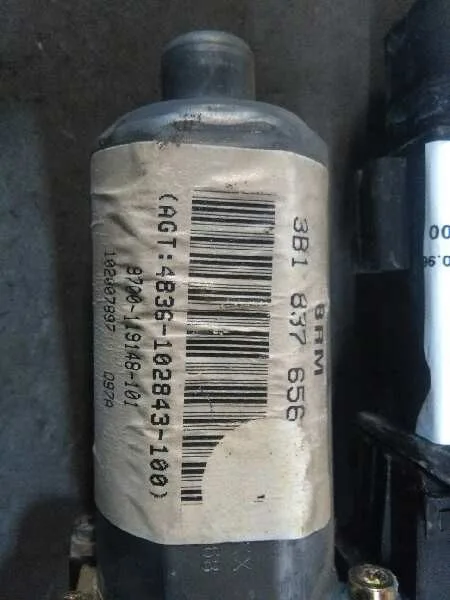 Motor Elevalunas Delantero Derecho para Volkswagen Passat Berlina (3B2)