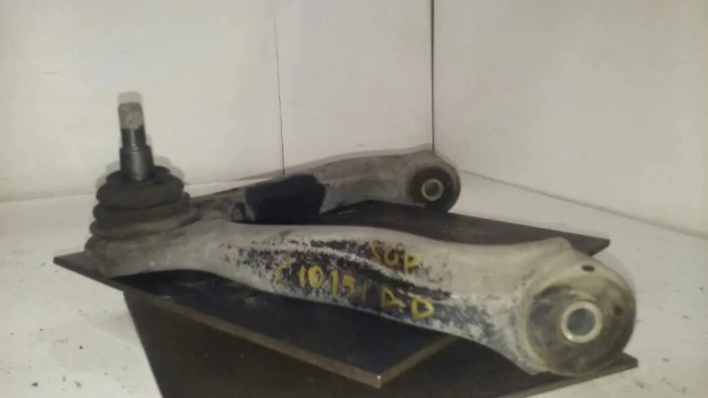 Brazo Suspension Superior Delantero Derecho para Ssangyong Actyon