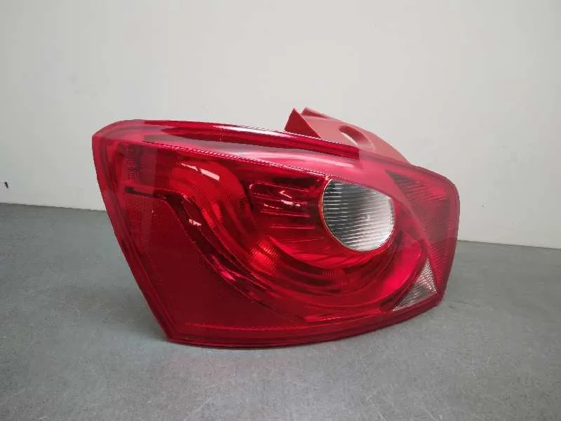 Piloto Trasero Izquierdo para Seat Ibiza Sc (6J1)
