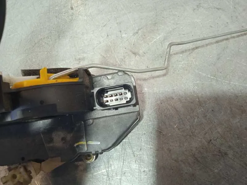 Cerradura Puerta Delantera Izquierda para Opel Astra J Lim.