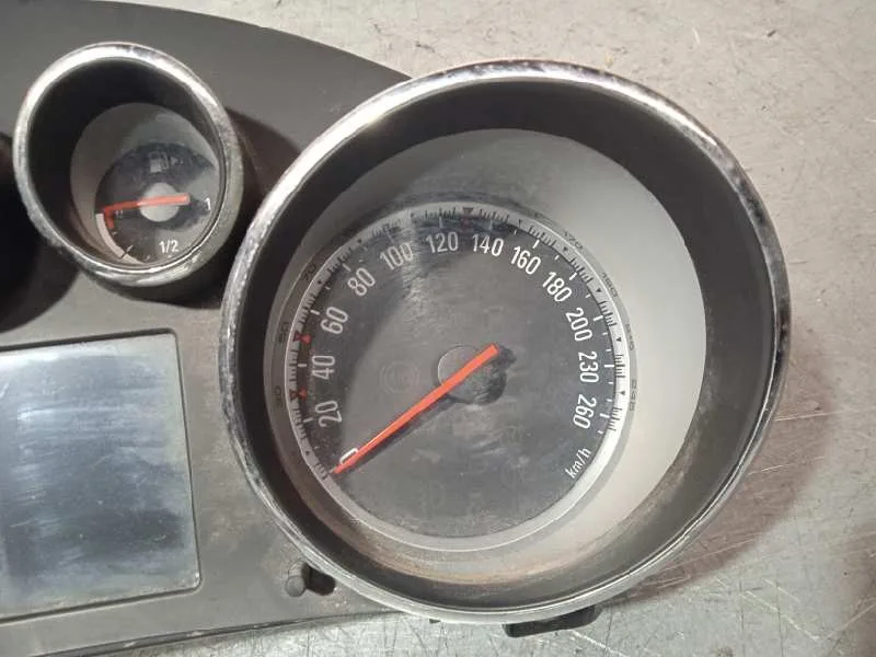 Cuadro Instrumentos para Opel Astra J Lim.