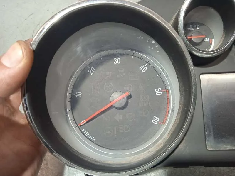 Cuadro Instrumentos para Opel Astra J Lim.