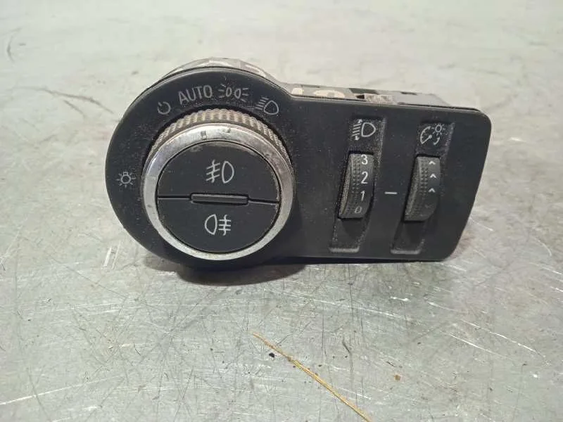 Mando Luces para Opel Astra J Lim.