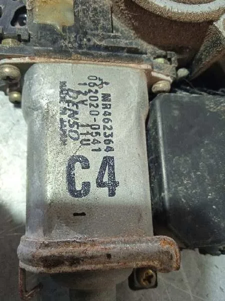 Elevalunas Trasero Derecho para Mitsubishi Space Wagon (N80/N90)