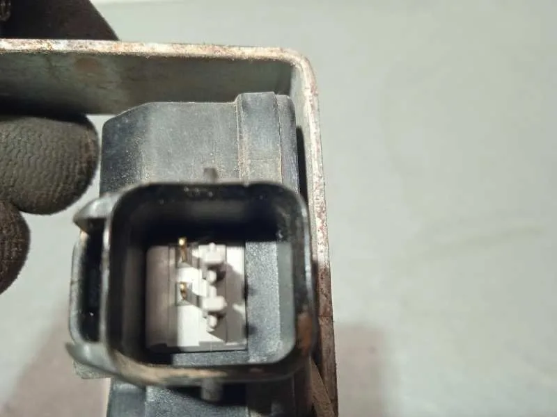 Cerradura Puerta Trasera Izquierda para Mitsubishi Space Wagon (N80/N90)