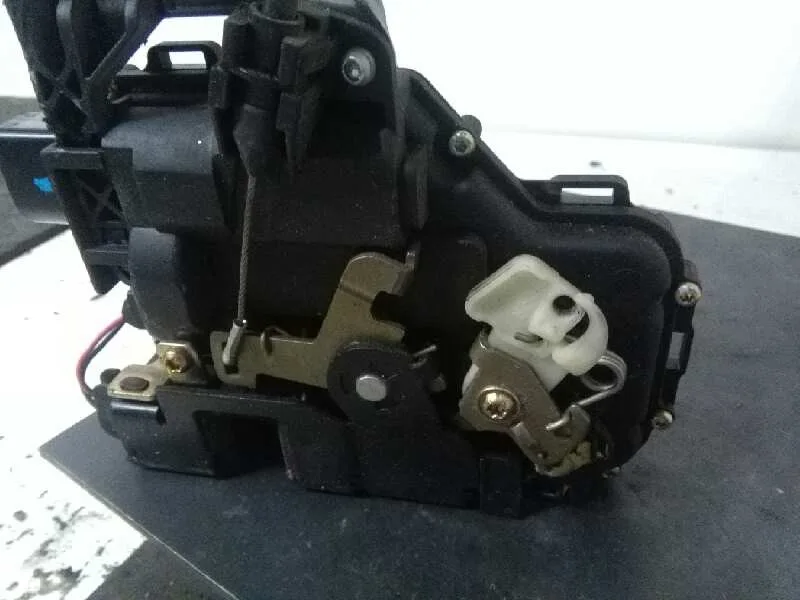 Cerradura Puerta Delantera Derecha para Volkswagen Golf Iv Berlina (1J1)