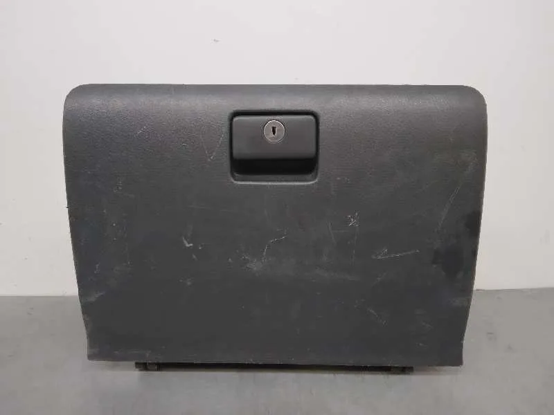 Guantera para Toyota Corolla Verso (R1)