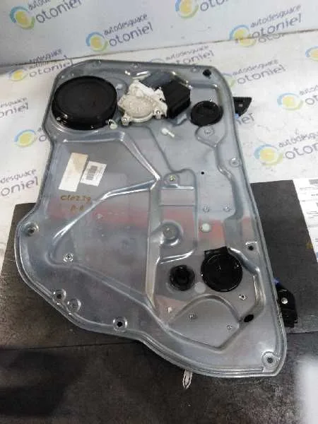 Elevalunas Delantero Derecho para Seat Ibiza (6L1)