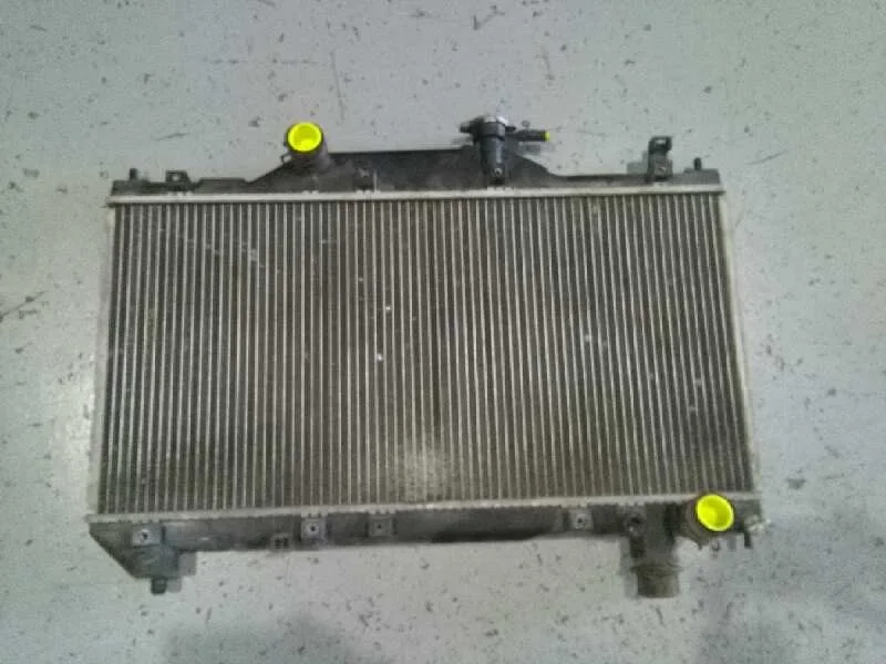 Radiador Agua para Toyota Avensis Berlina (T 22)