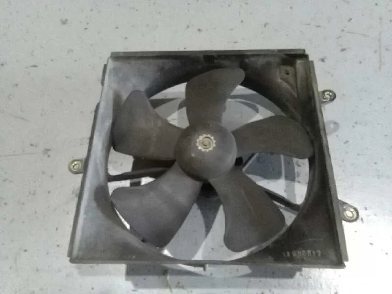 Electroventilador para Toyota Avensis Berlina (T 22)