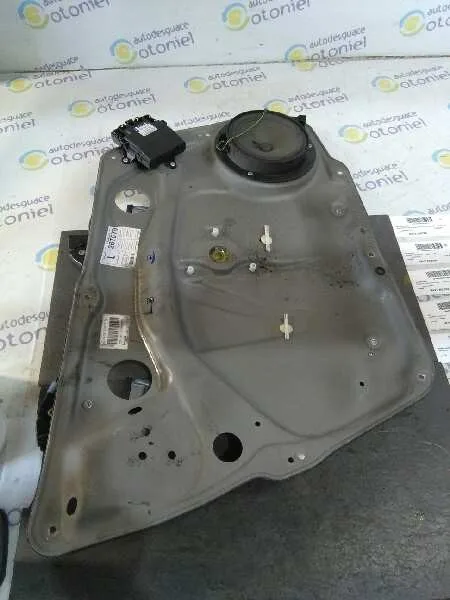 Elevalunas Delantero Izquierdo para Mercedes-Benz Clase B (W245)