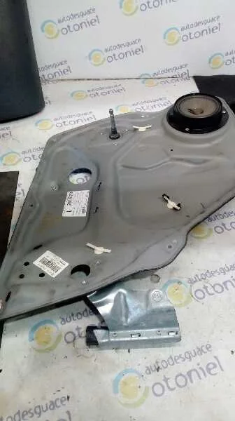 Elevalunas Trasero Izquierdo para Mercedes-Benz Clase B (W245)