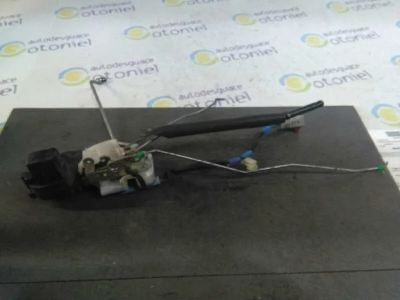 Cerradura Puerta Delantera Derecha para Mg Serie 400 (Rt)