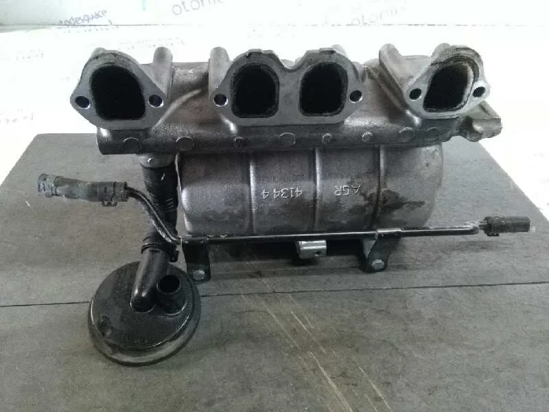 Colector Admision para Seat Ibiza (6L1)