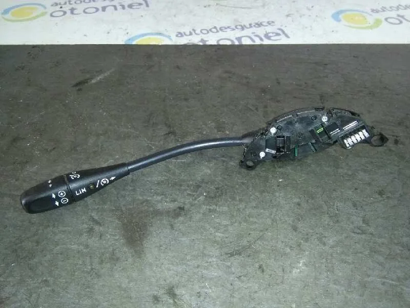 Mando Volante para Mercedes-Benz Clase C (W203) Familiar