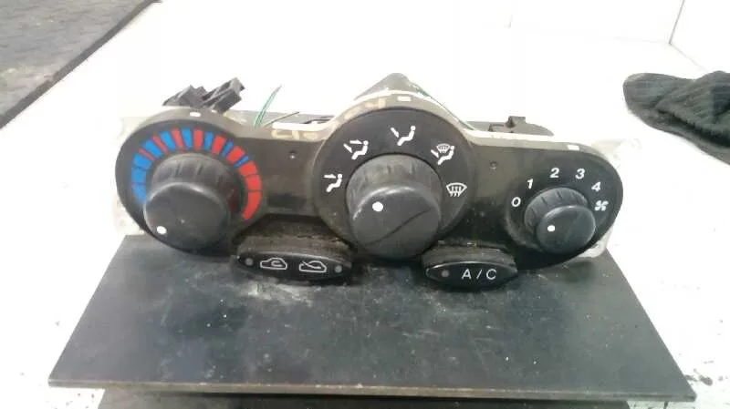 Mando Calefaccion / Aire Acondicionado para Hyundai Coupe (Rd)