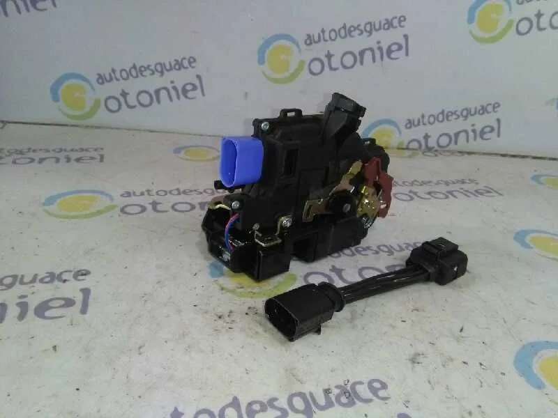 Cerradura Puerta Delantera Derecha para Audi A3 (8P)