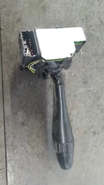 Mando Limpia para Mitsubishi Montero Sport (K90)