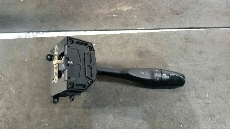 Mando Luces para Mitsubishi Carisma Berlina 5 (Da0)1995->)