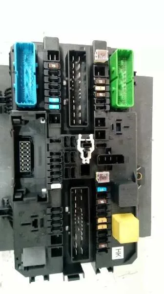 Caja Reles / Fusibles para Opel Astra H Ber.
