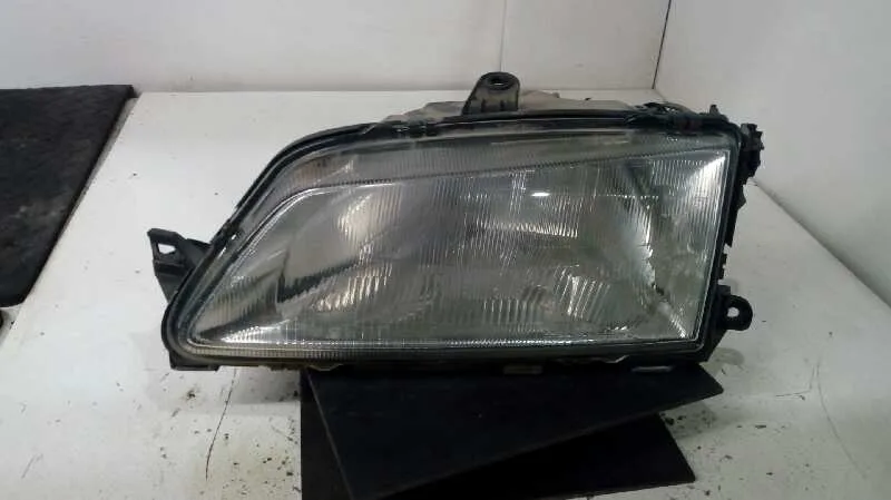 Faro Izquierdo para Peugeot 306 Berlina 3/5 Puertas (S1)