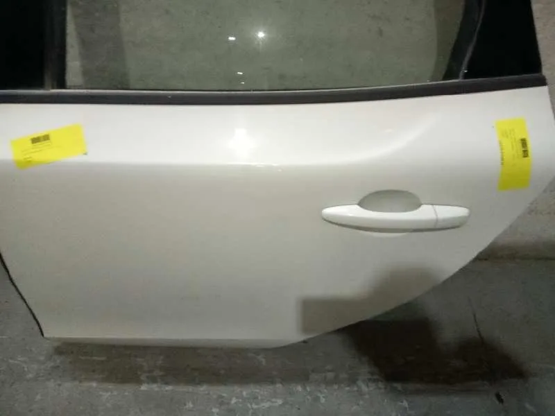 Puerta Trasera Izquierda para Volvo V40