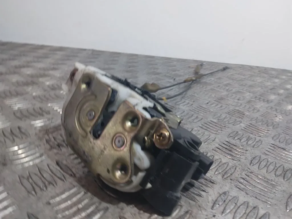 Cerradura Puerta Delantera Izquierda para Mitsubishi Grandis (Na0W)