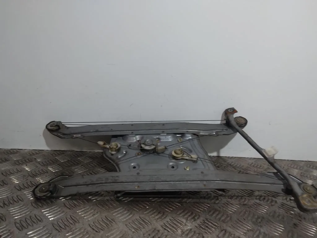 Elevalunas Delantero Izquierdo para Mitsubishi Grandis (Na0W)