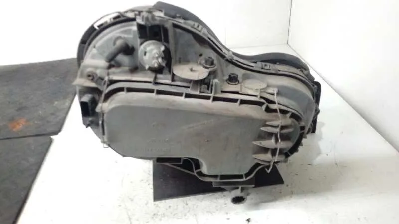 Faro Izquierdo para Mercedes-Benz Clase E (W210) Berlina