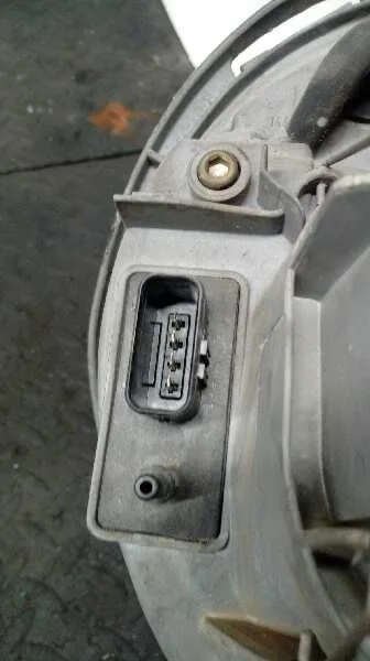 Faro Izquierdo para Mercedes-Benz Clase E (W210) Berlina