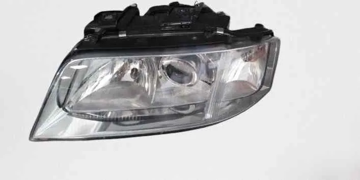 Faro Izquierdo para Audi A6 Avant (4B5)