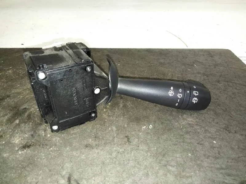 Mando Limpia para Dacia Sandero