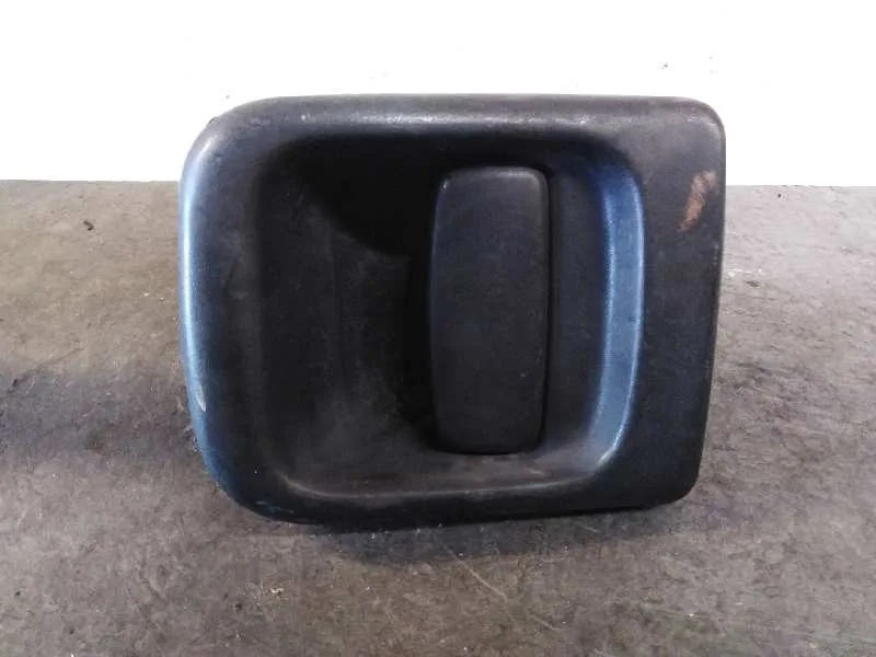 Maneta Exterior Delantera Izquierda para Nissan Interstar Mod. 04 (X70)