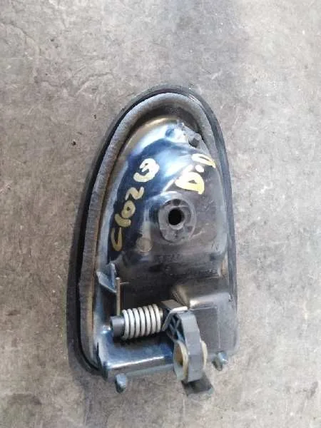 Maneta Interior Delantera Derecha para Nissan Interstar Mod. 04 (X70)