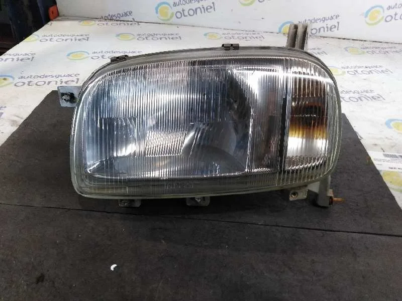 Faro Izquierdo para Nissan Micra (K11)