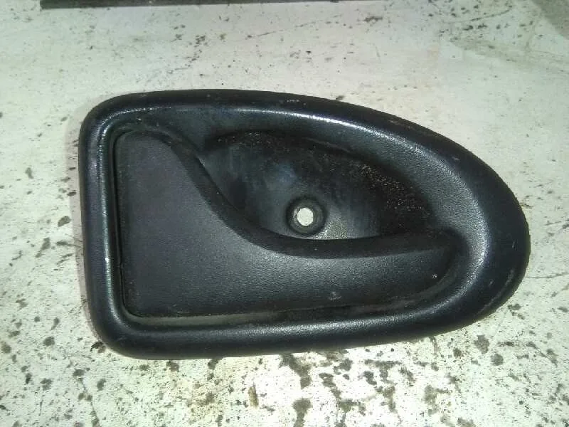 Maneta Interior Delantera Izquierda para Nissan Interstar Mod. 04 (X70)