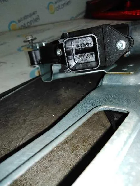 Elevalunas Trasero Derecho para Opel Zafira Tourer
