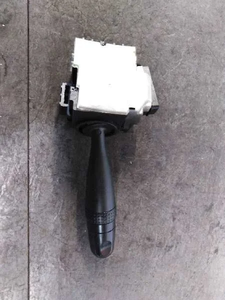 Mando Limpia para Toyota Corolla (E12)