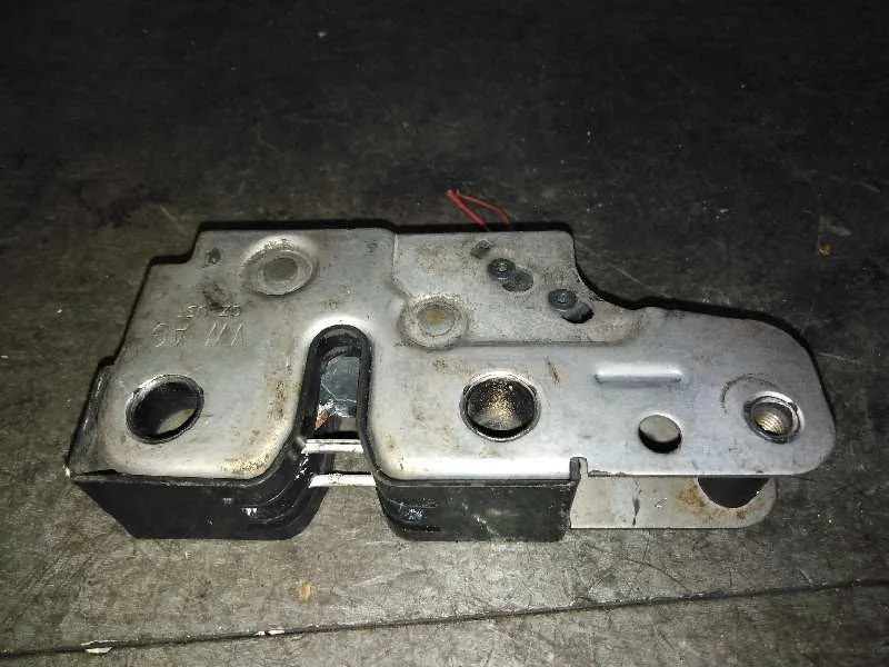 Cerradura Capot para Skoda Suberb (3T4)