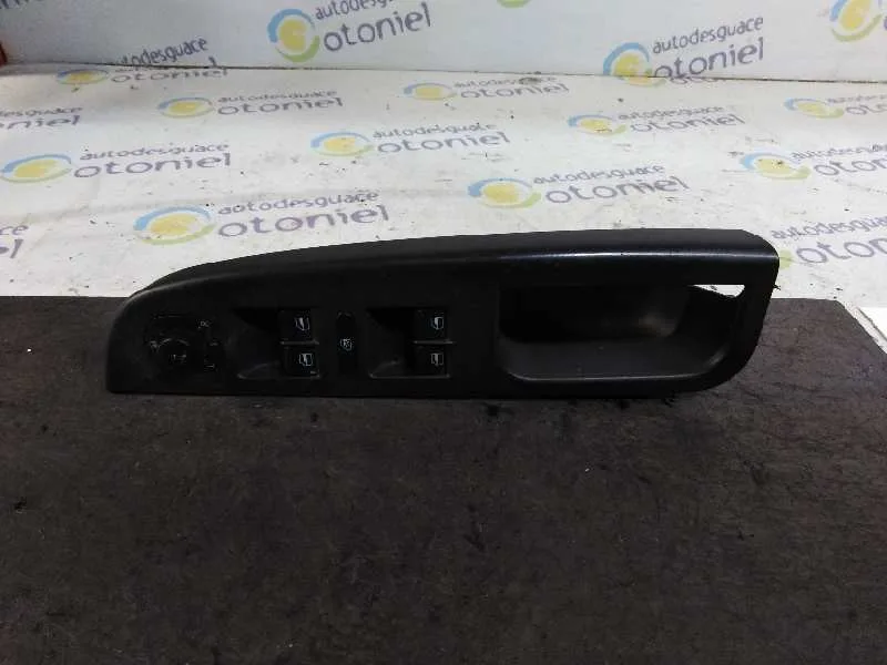 Mando Elevalunas Delantero Izquierdo para Volkswagen Golf V Berlina (1K1)