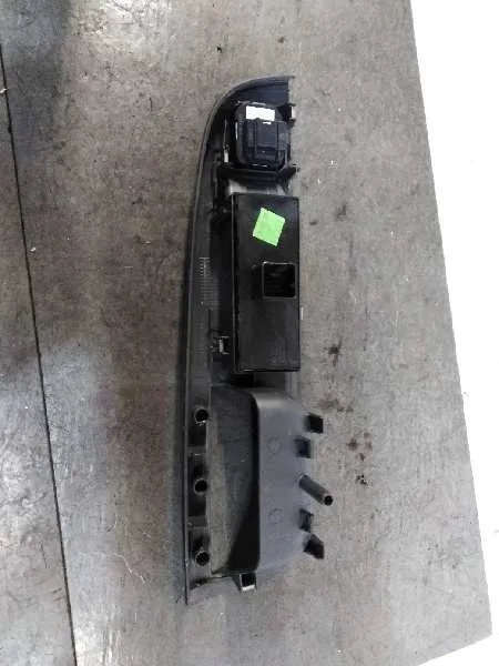 Mando Elevalunas Delantero Izquierdo para Volkswagen Golf V Berlina (1K1)
